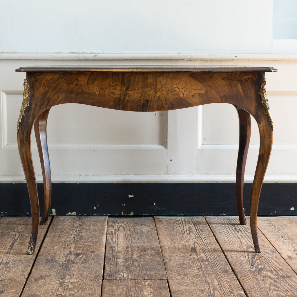 Victorian walnut centre table,-128598