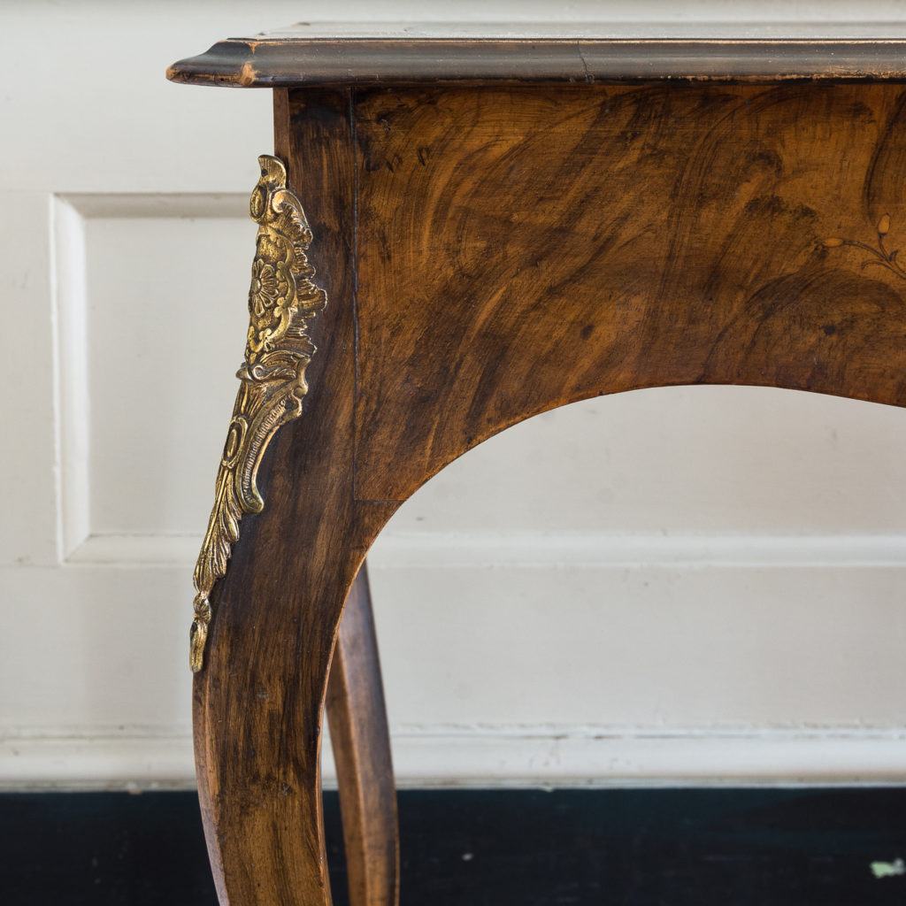 Victorian walnut centre table,-128600