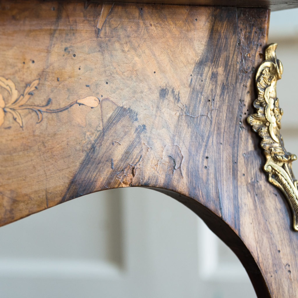 Victorian walnut centre table,-128615