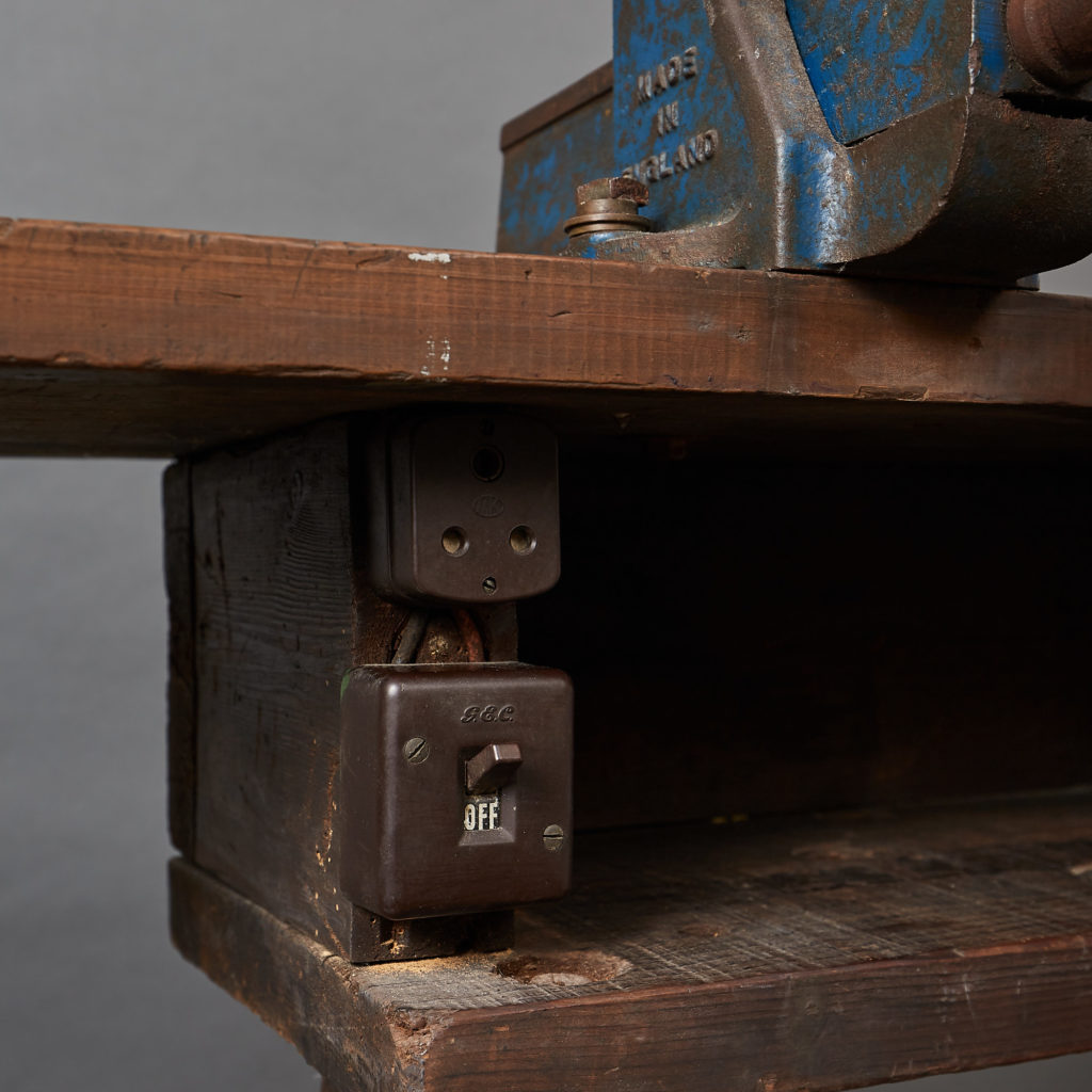 Victorian Blacksmith's workbench,-133128