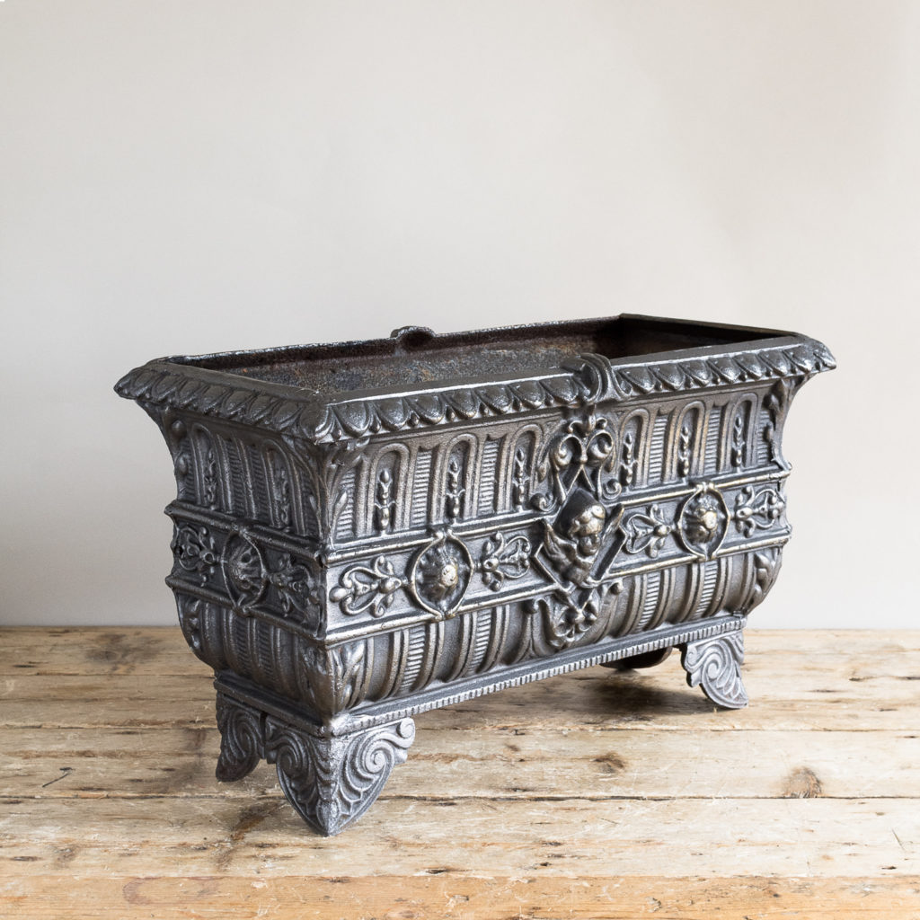 Victorian cast iron jardinière,-133506