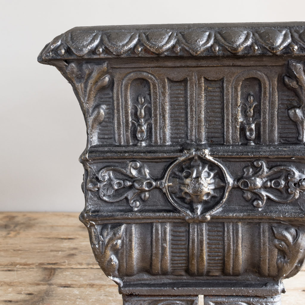 Victorian cast iron jardinière,-133502