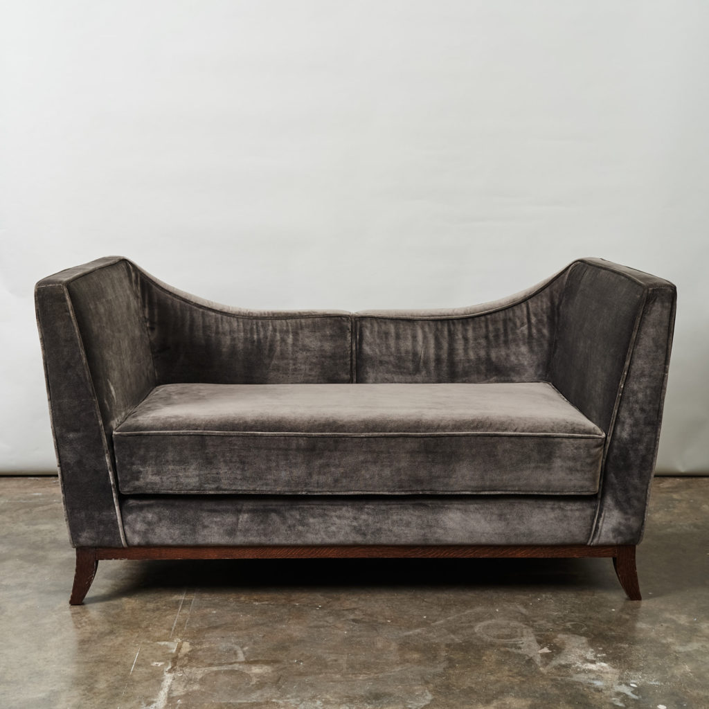 Velvet loveseat, -0