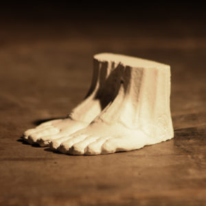 carytid feet
