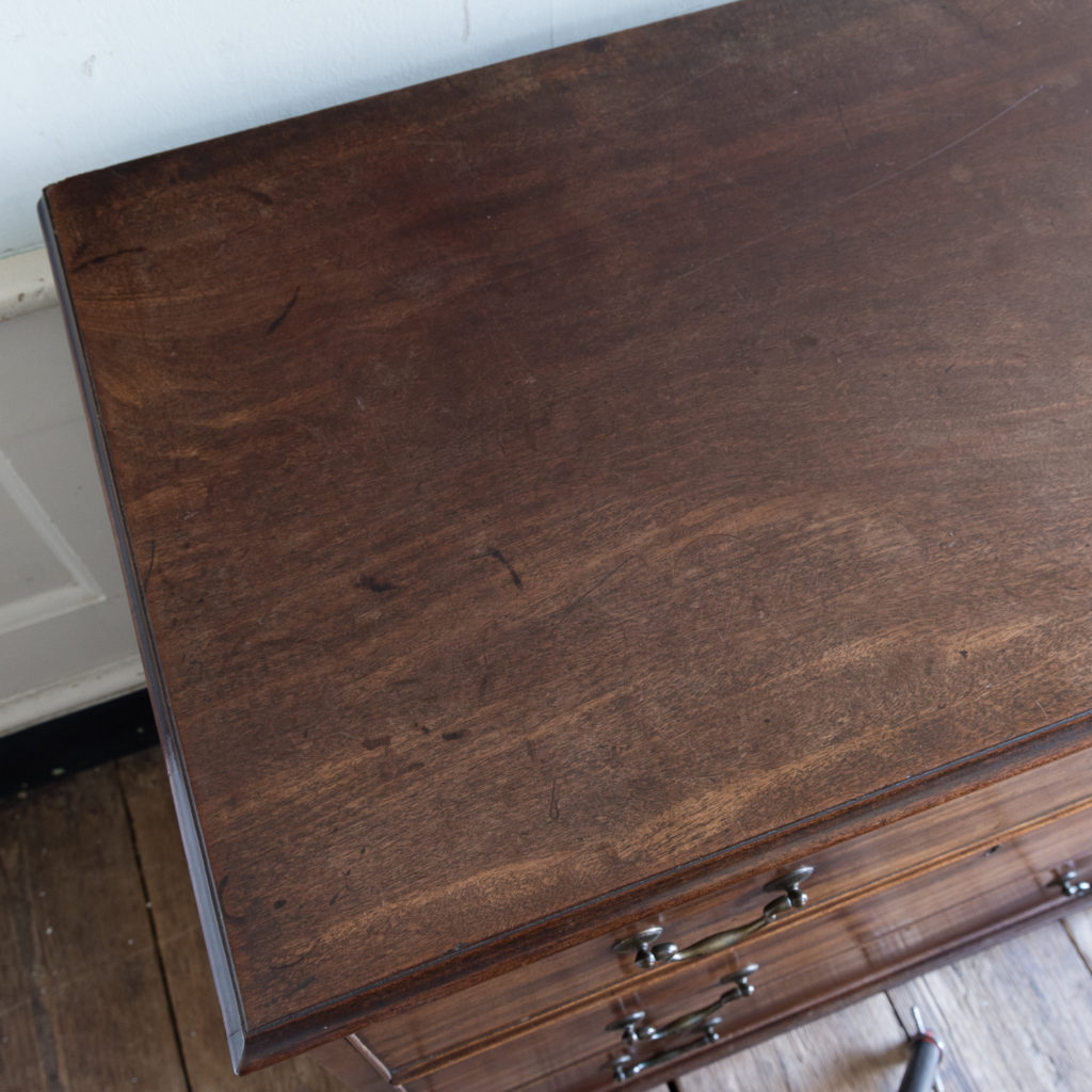 George III mahogany chest of drawers, -138112