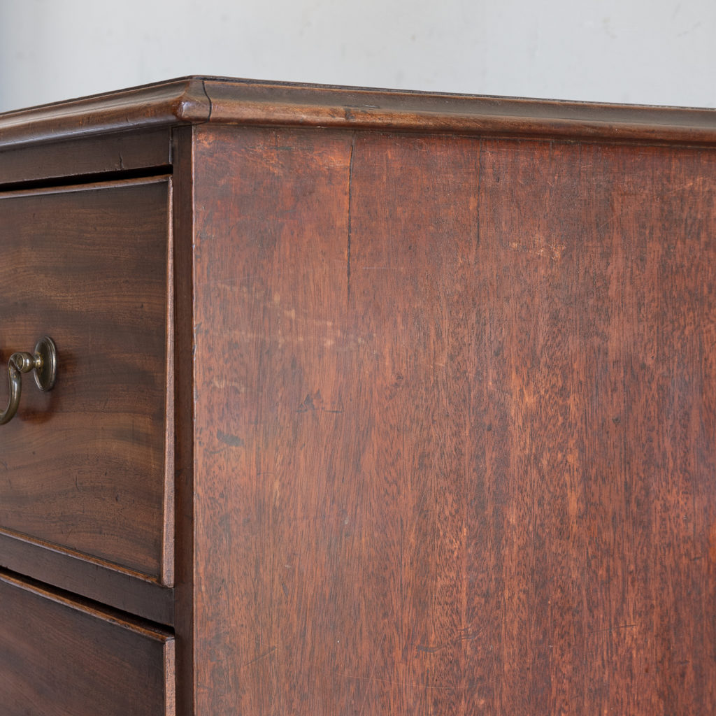 George III mahogany chest of drawers, -138102