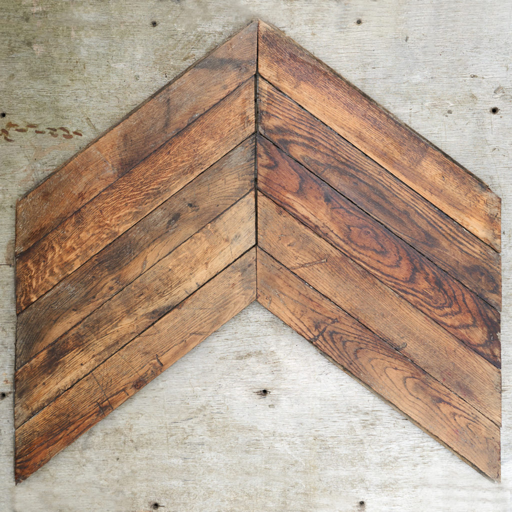 Reclaimed Antique Oak Chevron -0