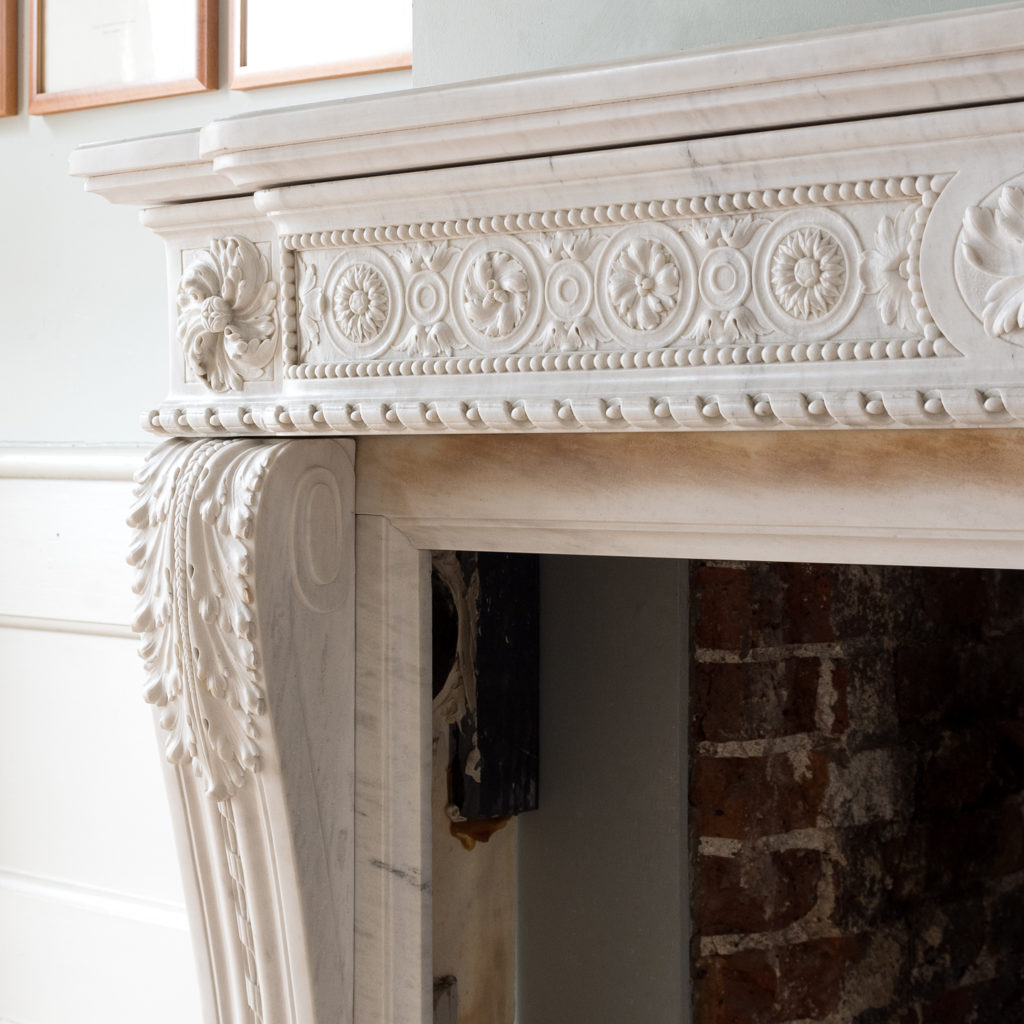 Fine Louis XVI Carrara marble fireplace, -138445