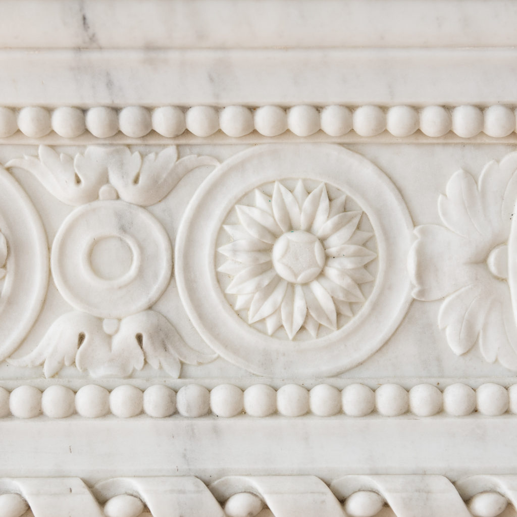 Fine Louis XVI Carrara marble fireplace, -138449