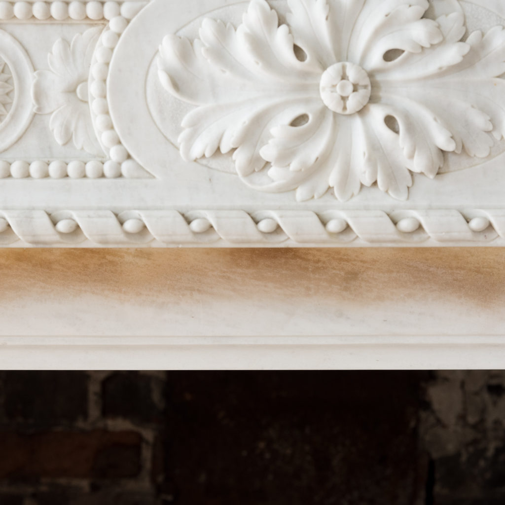 Fine Louis XVI Carrara marble fireplace, -138451