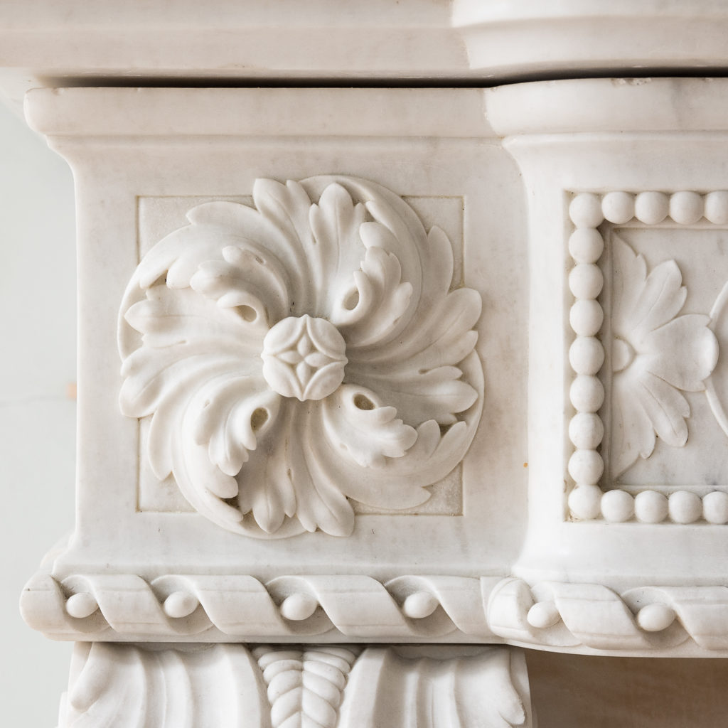 Fine Louis XVI Carrara marble fireplace, -138444