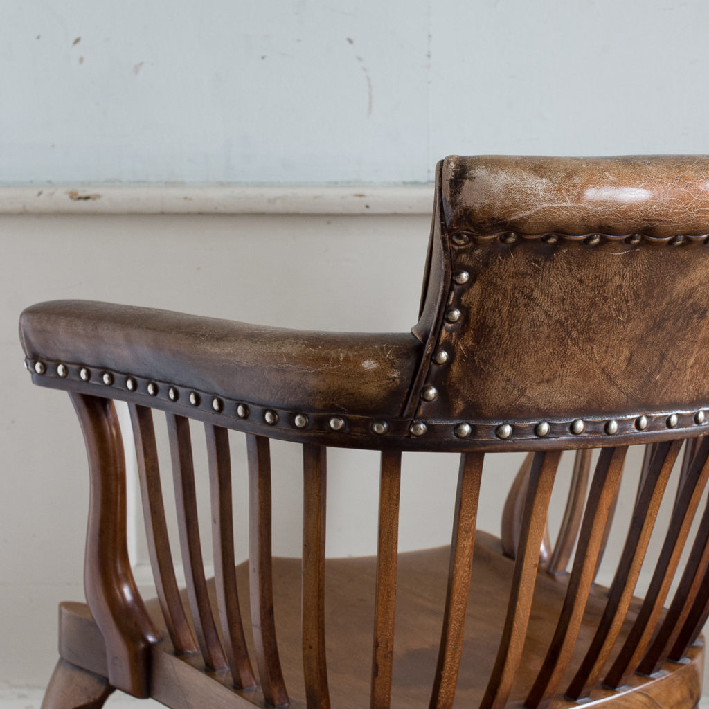 Pair of early twentieth century mahogany library chairs, -138865