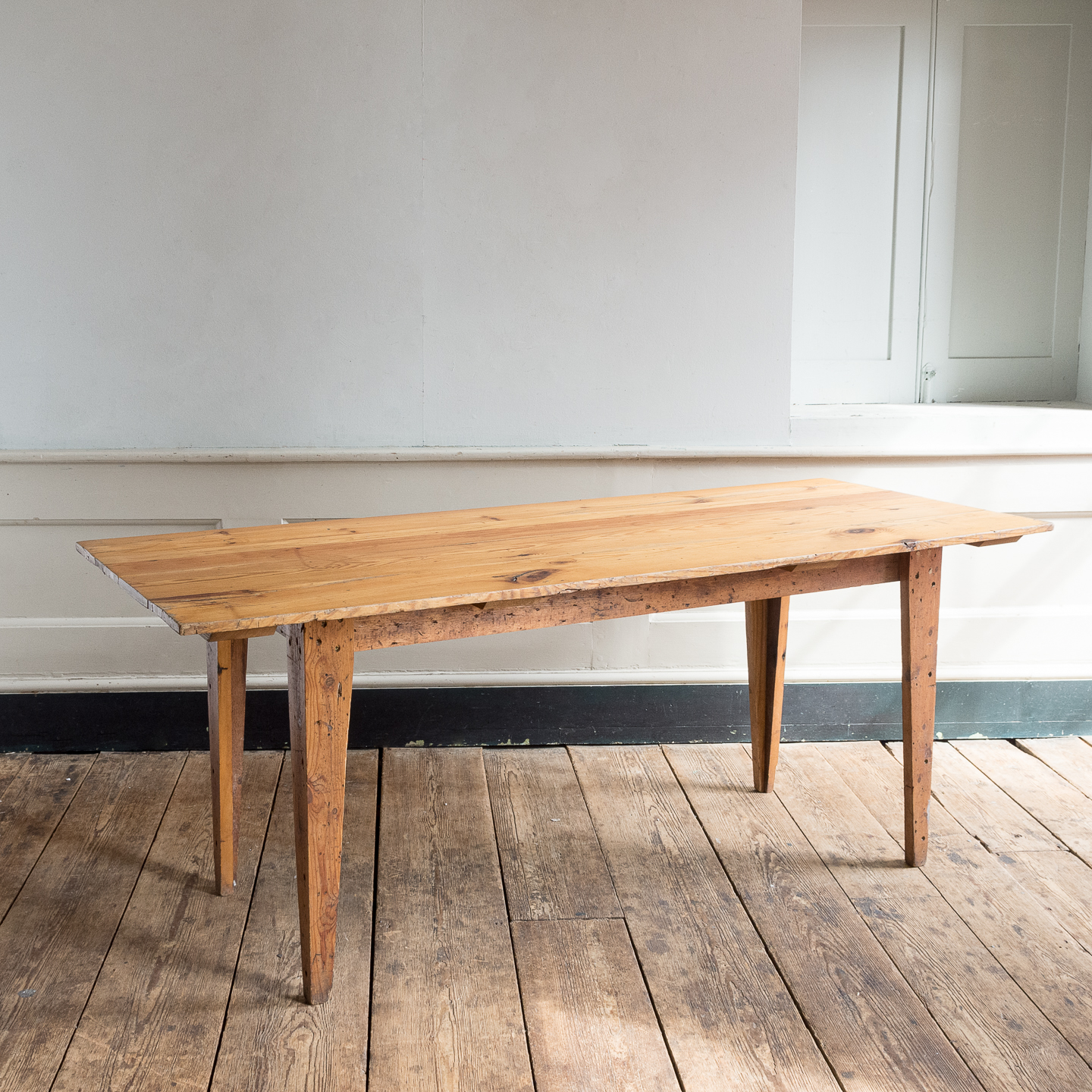 6ft dining table with bench
