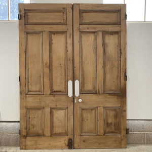 Pair of Victorian room dividing doors