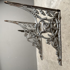 console brackets