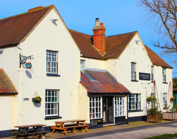 The Three Pigeons, Milton Common, Oxfordshire … home to LASSCO since 2007