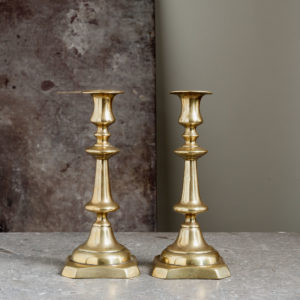 Pair of William IV brass candlesticks - LASSCO - England's prime resource  for Architectural Antiques, Salvage Curiosities