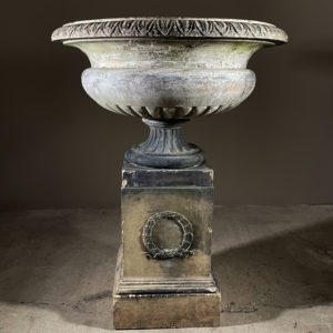 Blashfield urn