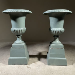 garden urns